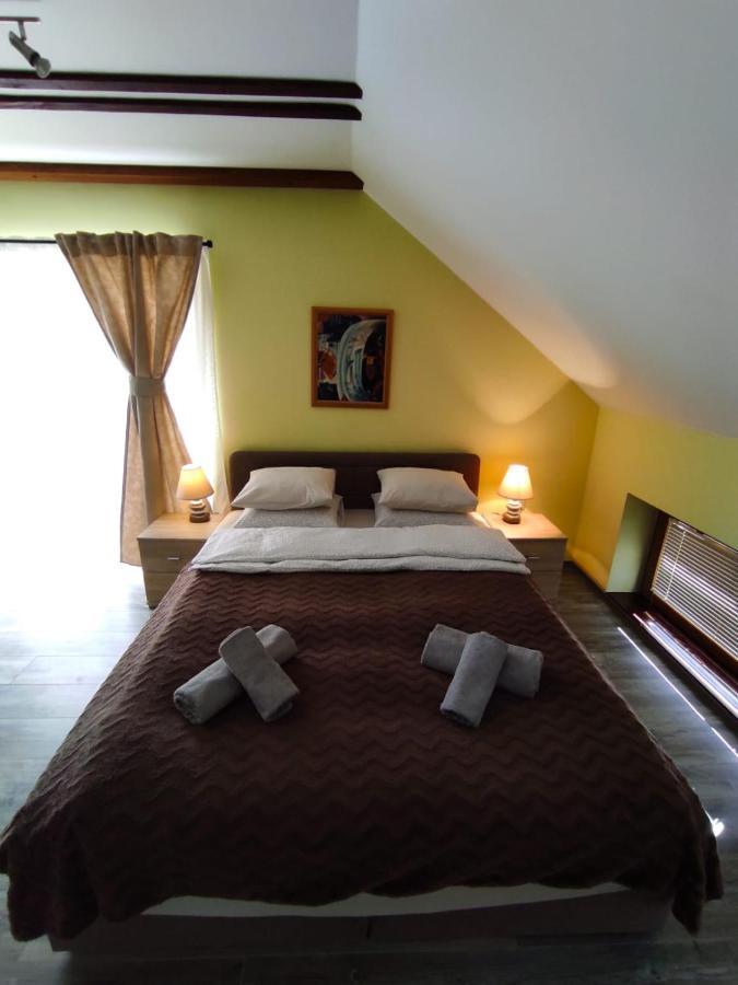 Accommodation "Old Town Dreznik" Rakovica Eksteriør bilde